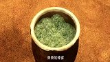 熊二给光头强送来果子吃，光头强请熊二喝醋