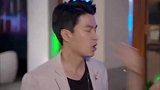 小伙知道美女在乎他，追出酒吧两人拥抱相吻