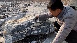 小伙去百年河道找奇石，居然找到一块精品，真是太完美了