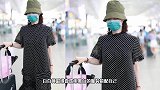白百何戴“高帽”亮相长裙飘逸素颜清纯气质温柔