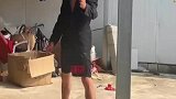 第一脚叫自信，第二脚是勇气