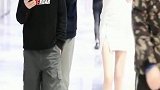在新时代没两把刷子，被说谈女朋友