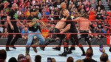 RAW第1365期：单打赛 AJ斯泰尔斯VS罗林斯