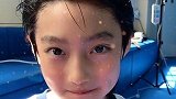 这冰淇淋好甜啊……夏日炎炎有你真甜
