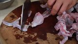 牛蛙这样炖，不流口水算我输