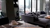 把手机放在桌子上就能充电小东西一贴轻松实现，网友黑科技