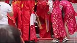 陈华咸素媛举行中国传统婚礼，陈华叮嘱轿夫你们慢点，她怀孕了