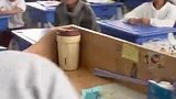 网友：那张纸本不是空白，是老师用橡皮，擦掉了我“内向”的标签
