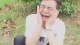 小姐姐，你的钥匙掉了，你干嘛这么凶