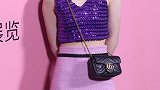 Gucci大秀：张子枫清凉扮相现身活动 穿紫色上衣搭配粉短裙