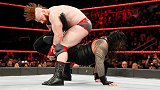 WWE-18年-RAW第1290期：单打赛 希莫斯VS罗门伦斯-单场