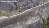 挑战郴州的刀背山，两边都是悬崖峭壁，没有护栏！