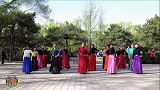玲珑广场舞《百花香》，简单好看，轻松优美！
