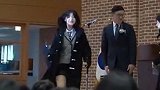 韩国妹子在毕业典礼上模仿C罗Siuuu