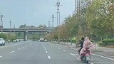 这才是同事之间的纯友谊