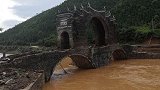 江西五百岁“桥坚强”屹立洪流 洪峰过境奇迹不倒