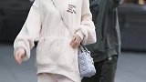 不要轻易去伤害一个女孩子
