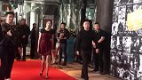 你的女神关晓彤已上线！小姐姐腿真心长，怪不得鹿晗喜欢她！