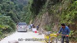 非洲“杀人湖”一夜夺走2000人，湖水抽干后，专家找出真凶
