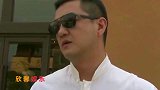 李亚鹏新店生意惨淡，独坐室外吞云吐雾，一脸愁容很沧桑