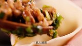源自清代，老北京最爱的油煎小食，碧莹春韭唤醒沉睡的味蕾