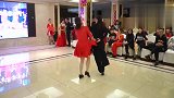 最新广场舞视频大全-20190223-晚会上两女同学表演的吉特巴舞，不必一男一女差吧，喝彩不断！