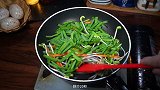 黄豆芽怎么做好吃，简单又好吃的黄豆芽炒韭菜，特别开胃