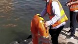 公园内的黑科技水面救援机器人！