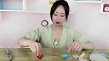 试玩趣味玩具“弹跳球”，跳起的一瞬间，吓了我一跳！