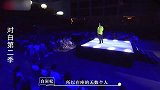 白岩松：大量的信息，让我们成为手机隐的患者，想戒都戒不了！