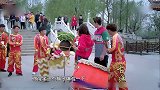 超级品牌官：麦克邀请人家完成任务，不料人家有要求要他舞狮