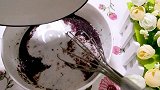 原味蛋挞吃腻了？在蛋挞液里加1勺紫薯，秒变漂亮的紫色蛋挞