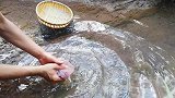 小伙第一次用石板烤牛排，香气四溢看得我流口水