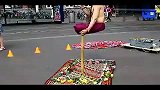 每日欢乐-20120314-奇人ramana的街头表演