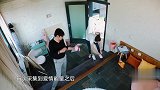 别再说郎朗不干活了，吉娜看到郎朗干活时的做法，郎朗只能闲着
