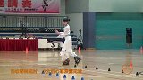 网红女神精湛轮滑技术 用一套中国风征服全场