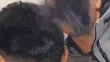 邋遢大妈来剪发，直接把长发给剃掉原来竟是帅气小伙？精气神俱佳