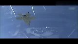 （实拍）美F-35隐形战机空中垂直起降试飞