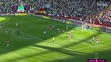 第43分钟阿森纳球员佩佩射门 - 被扑