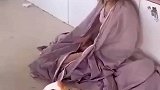 闺女放假回家赖床，老爹自有妙招！