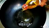 家常菜必备！炒辣白菜香辣脆爽，一口就爱上的下饭神器