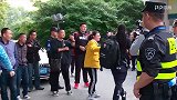 CBA-1718赛季-广厦全队陆续抵达球馆 现场安保球场安保严阵以待-新闻