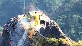悬崖上的飞人