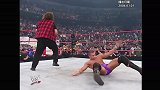 WWE-18年-经典时刻：巨石强森回归搭档米克·弗雷对打进化军团-精华