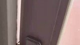 楼下邻居来敲门说你又怀孕吗？