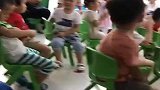 儿子第一天上幼儿园，老师发来这段视频，学费又要退回来了