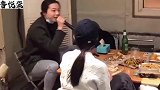 小姐姐，唱着唱着就突然认证了，应该是想到了什么吧
