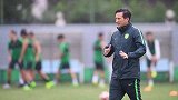 施密特：休赛期会保持状态 争取拿下两个主场比赛