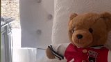 眨眼的那一下，你就露馅了