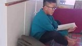 小学生寒假作业写完放炕头被烫掉哭了半小时